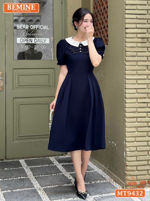 Đầm thiết kế cổ sen đính nút tay phồng dáng dài MT9432