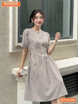 Đầm thiết kế cổ tròn đính nút dáng xòe MT9108