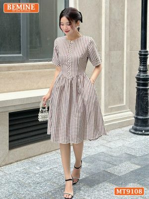Đầm thiết kế cổ tròn đính nút dáng xòe MT9108 3