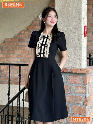 Đầm thiết kế cổ tròn phối ren đính nơ dáng chữ A MT9204 1