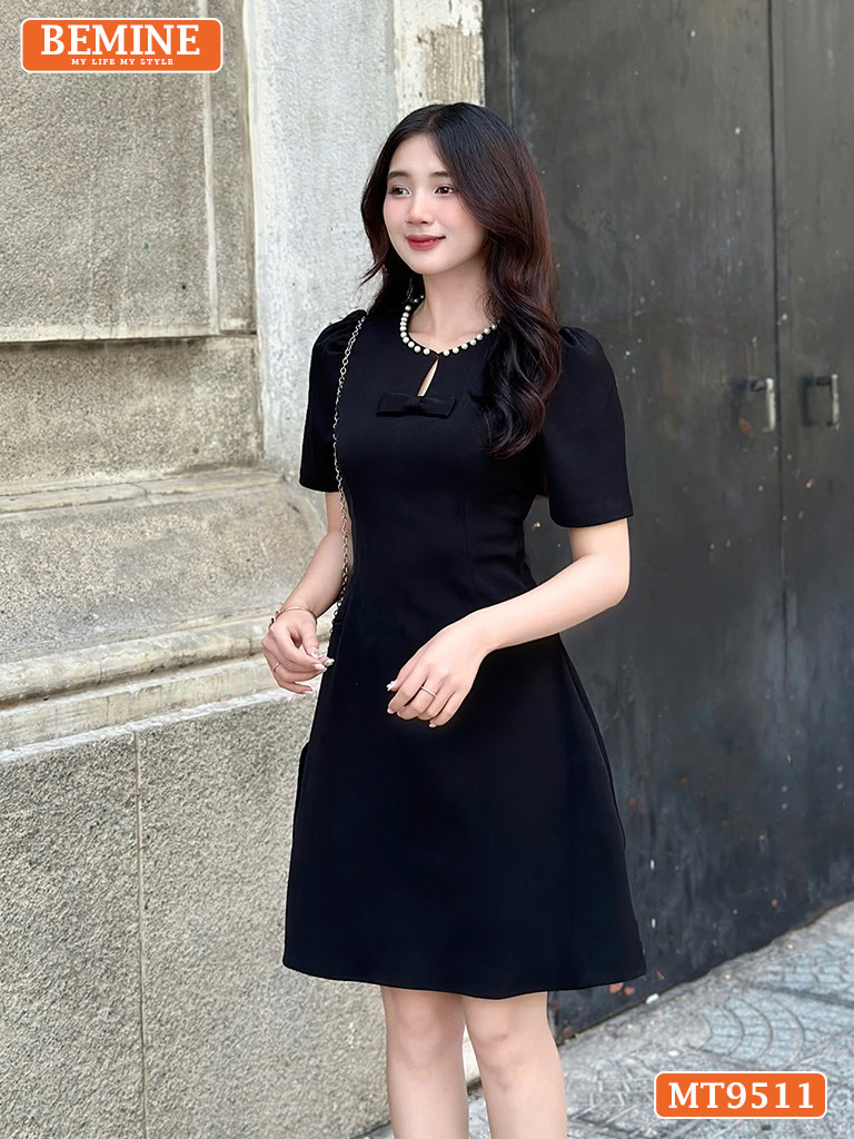 Đầm thiết kế cổ tròn viền ngọc dáng chữ A MT9511 1