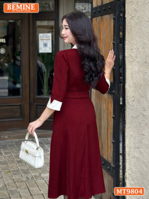 Đầm thiết kế BEMINE cổ đức xòe tay đính cúc MT9804
