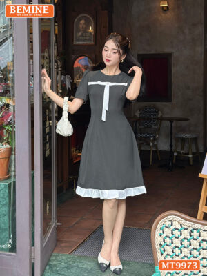 Đầm thiết kế BEMINE cổ tròn phối viền nơ MT9973