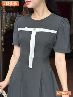 Đầm thiết kế BEMINE cổ tròn phối viền nơ MT9973
