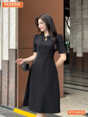 Đầm BEMINE cổ tròn xẻ giọt nước đính cúc MT10030