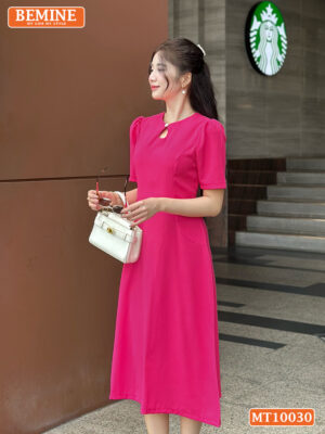 Đầm BEMINE cổ tròn xẻ giọt nước đính cúc MT10030
