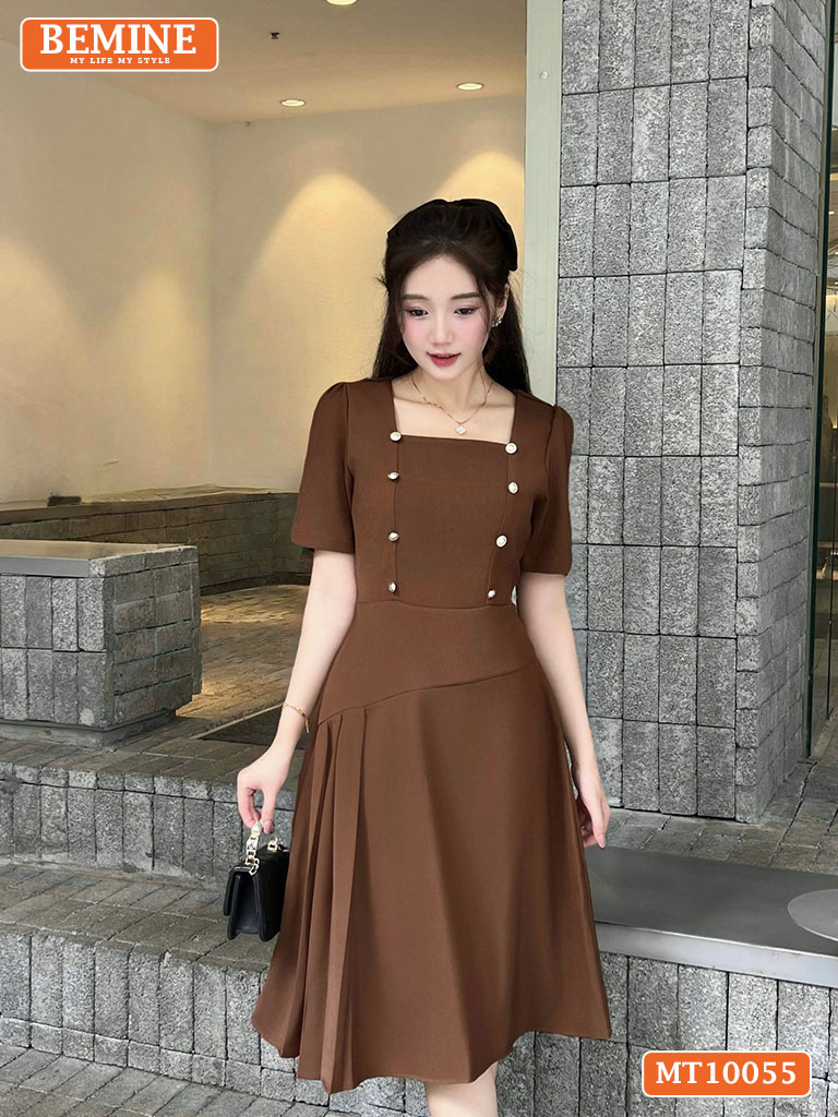 Đầm thiết kế BEMINE cổ vuông đính cúc MT10055