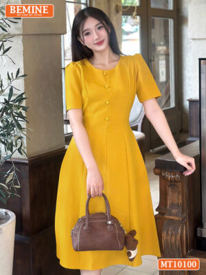 Đầm thiết kế BEMINE cổ tròn đính cúc MT10100