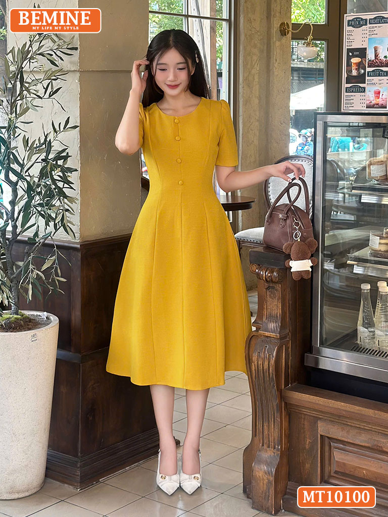 Đầm thiết kế BEMINE cổ tròn đính cúc MT10100