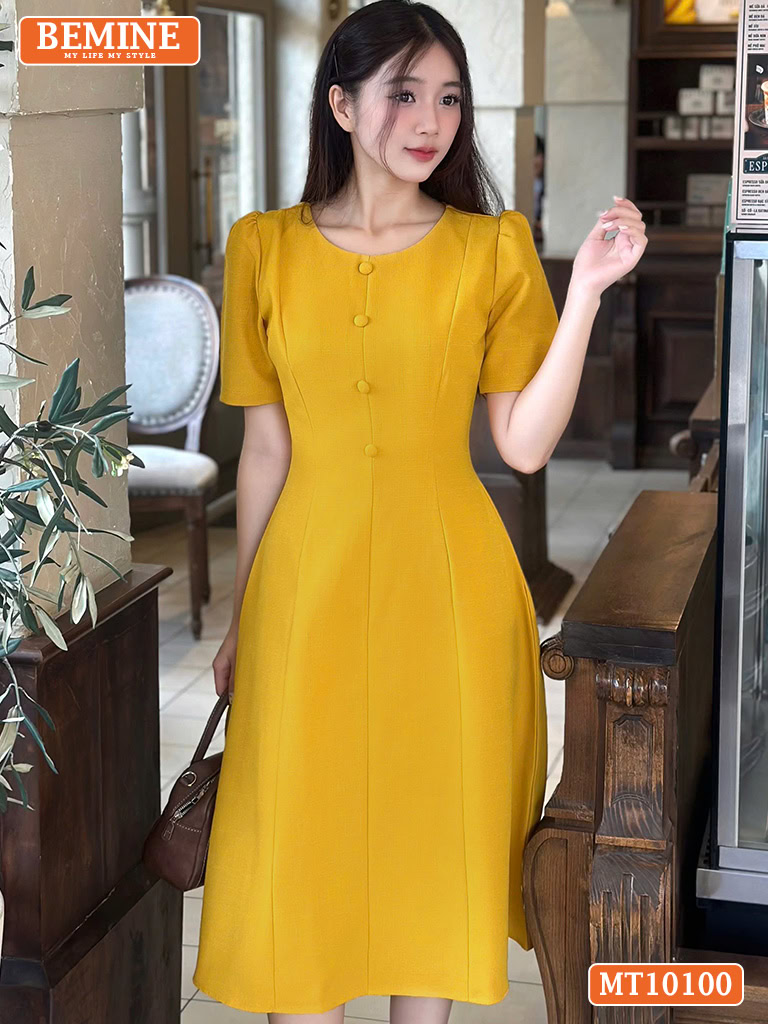 Đầm thiết kế BEMINE cổ tròn đính cúc MT10100