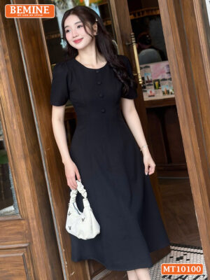 Đầm thiết kế BEMINE cổ tròn đính cúc MT10100