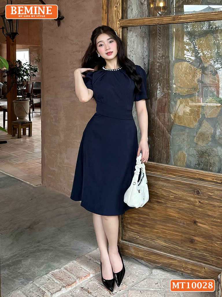 Đầm thiết kế BEMINE cổ tròn xếp ly bảng eo MT10028