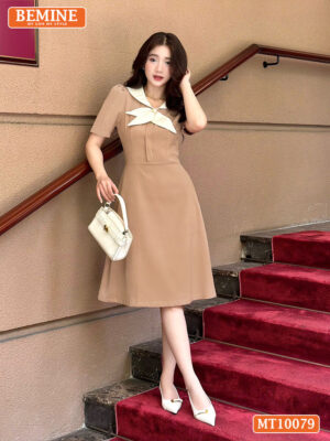 Đầm thiết kế BEMINE cổ trụ phối nơ lá MT10079