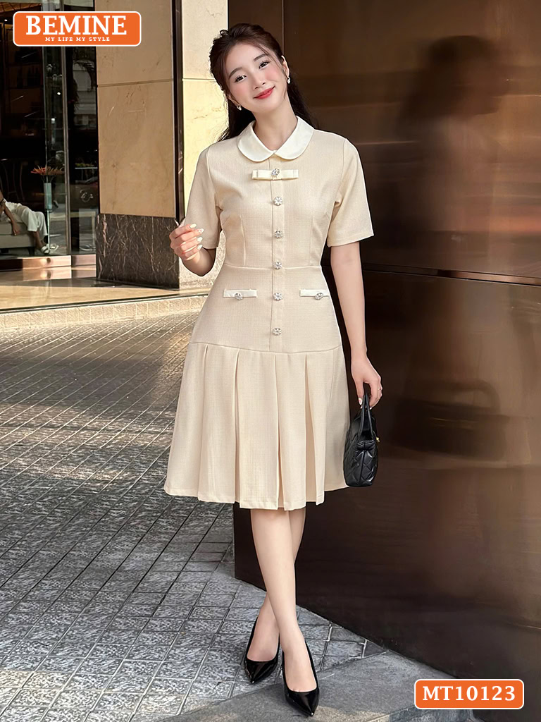 Đầm thiết kế BEMINE cổ sen đính nơ xếp ly MT10123