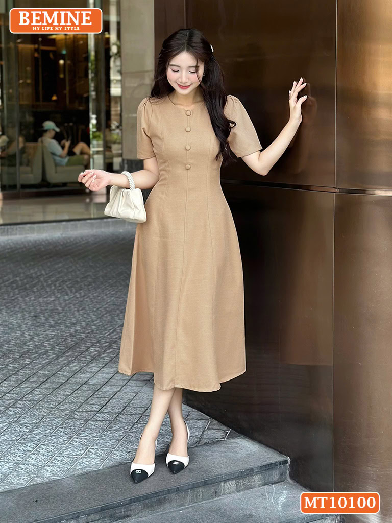 Đầm thiết kế BEMINE cổ tròn đính cúc MT10100