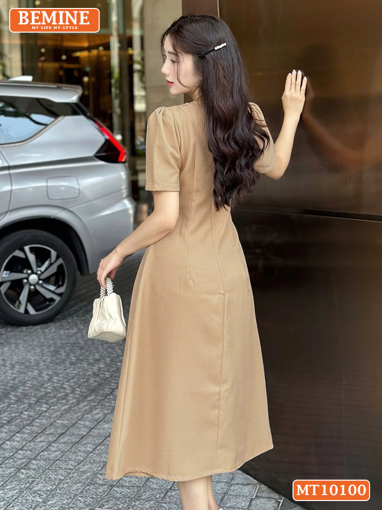 Đầm thiết kế BEMINE cổ tròn đính cúc MT10100