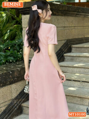 Đầm thiết kế BEMINE cổ tròn đính cúc MT10100