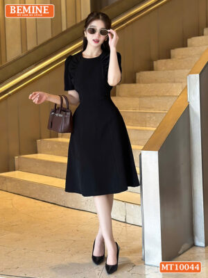 Đầm thiết kế BEMINE cổ tròn nhún ngực hai bên mt10044