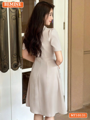 Đầm thiết kế BEMINE cổ sen xếp ly đính nơ eo MT10131