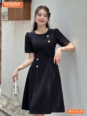 Đầm thiết kế BEMINE cổ tròn đính cúc MT10129