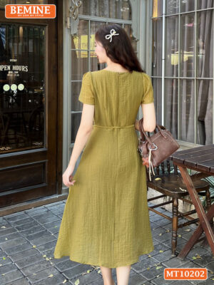 Đầm thiết kế BEMINE cổ tròn tơ nhăn MT10202