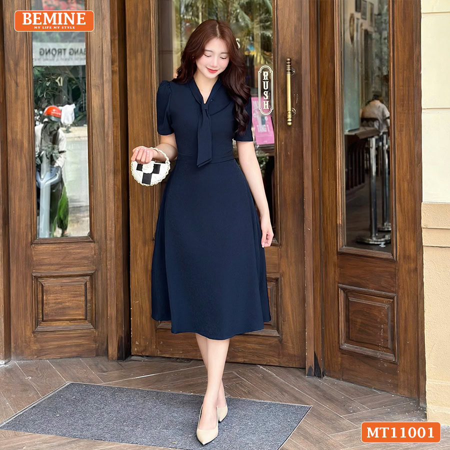 Phối đồ cho người mập lùn với Đầm thiết kế BEMINE dáng chữ A che bụng.