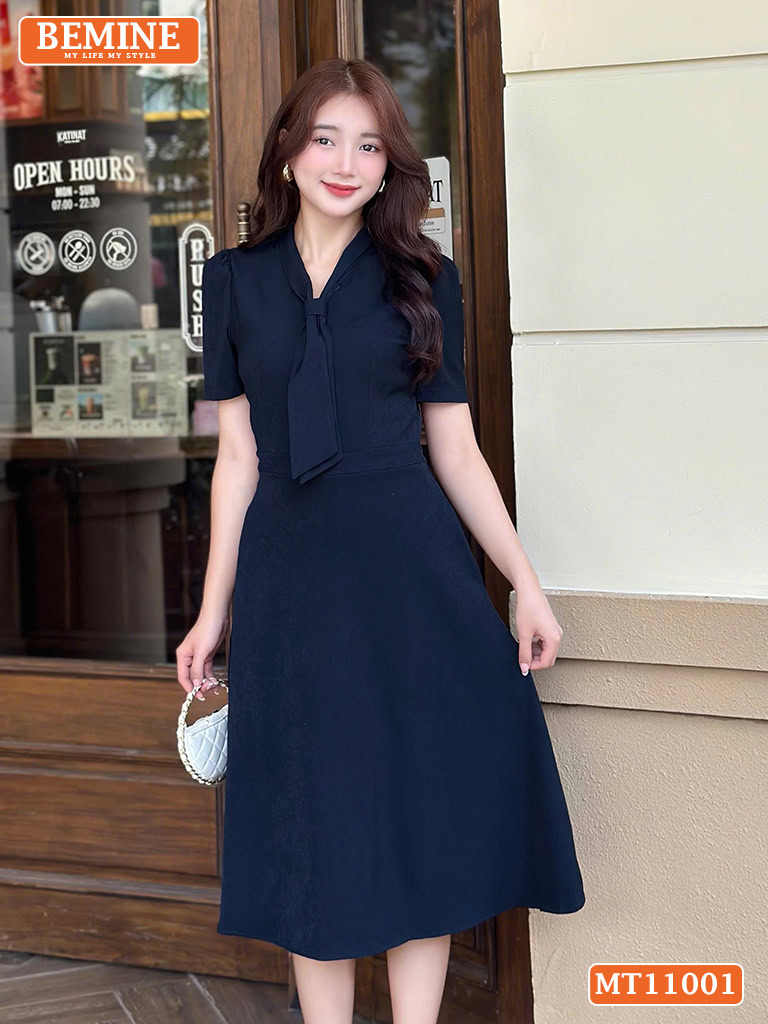 Đầm thiết kế BEMINE cổ tim dáng chữ A MT11001