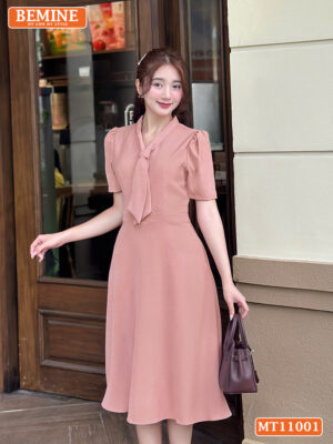 Đầm thiết kế BEMINE cổ tim dáng chữ A MT11001