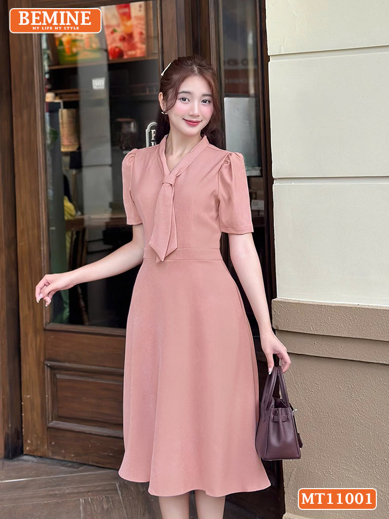 Đầm thiết kế BEMINE cổ tim dáng chữ A MT11001