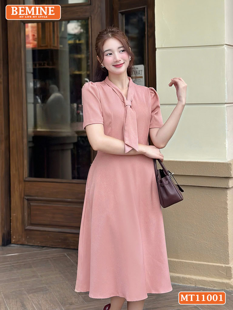 Đầm thiết kế BEMINE cổ tim dáng chữ A MT11001