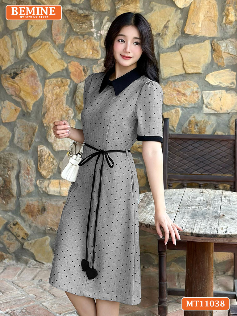 Đầm thiết kế BEMINE cổ đức thắt dây eo tim MT11038