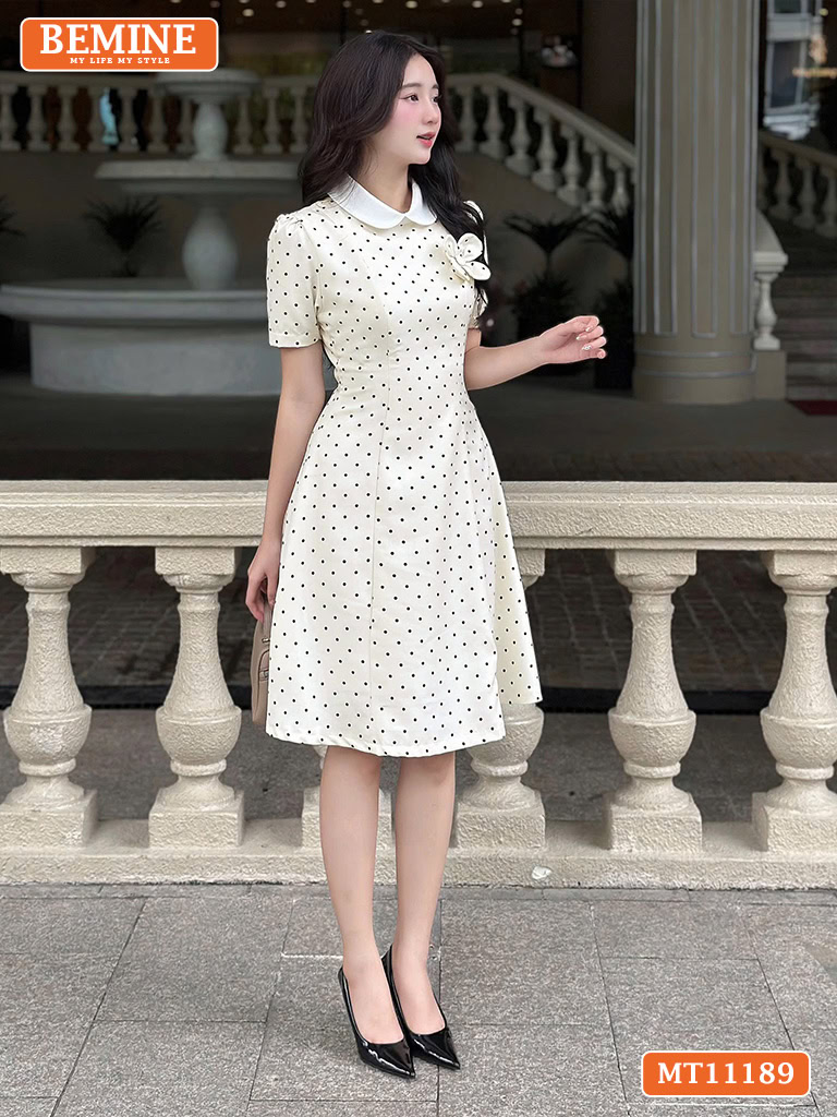 Đầm thiết kế BEMINE cổ sen ngực đính hoa MT11189
