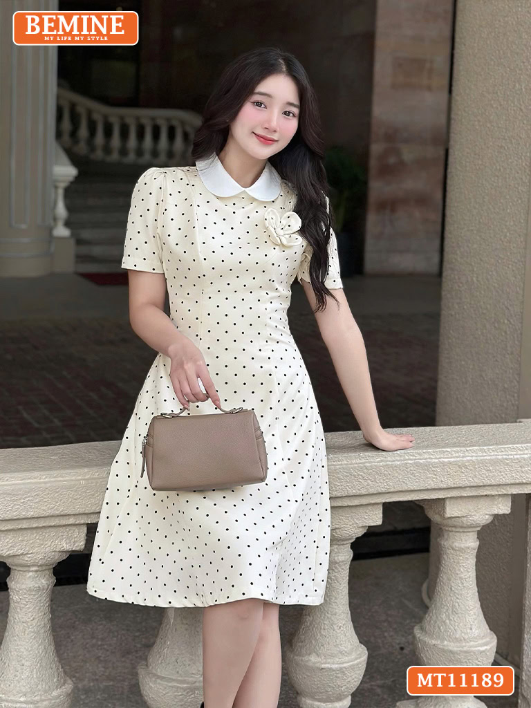 Đầm thiết kế BEMINE cổ sen ngực đính hoa MT11189
