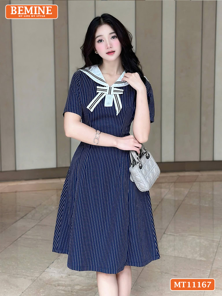 Đầm thiết kế BEMINE cổ thủy thủ sọc in MT11167