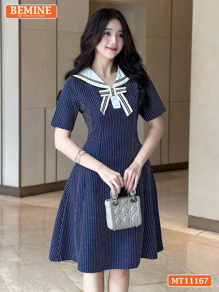 Đầm thiết kế BEMINE cổ thủy thủ sọc in MT11167