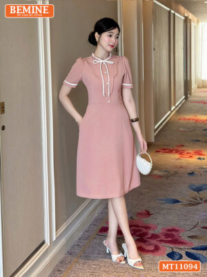 Đầm thiết kế BEMINE cổ tròn có dây nơ phối MT11094