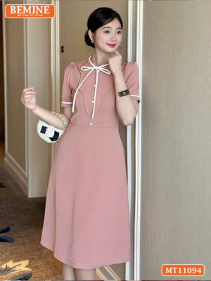 Đầm thiết kế BEMINE cổ tròn có dây nơ phối MT11094
