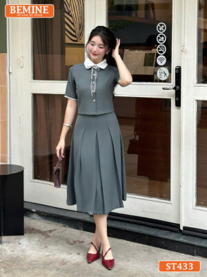 Set BEMINE cổ đức có dây nơ chân váy xếp ly T433