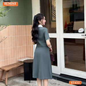 Set BEMINE cổ đức có dây nơ chân váy xếp ly T433