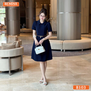 Ảnh cận cảnh chi tiết khóa kéo phía trước và cổ đức vuông vắn của đầm BEMINE B103