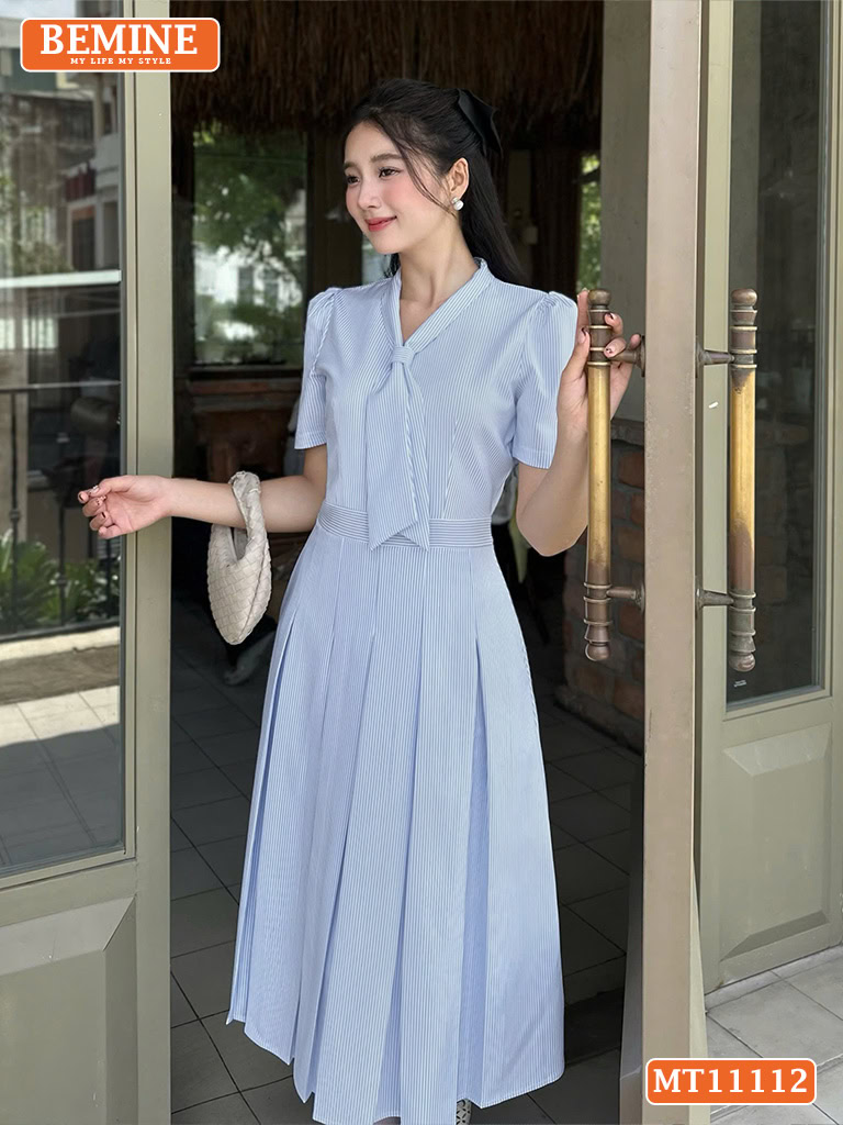 Đầm thiết kế BEMINE cổ cavat tùng xếp ly MT11112