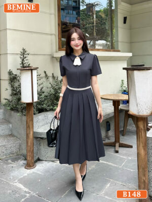 Đầm thiết kế BEMINE cổ đức kèm nơ tùng váy xếp ly B148