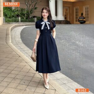 Đầm BEMINE cổ trụ phối sọc nơ B162 dáng A hồng phấn dịu dàng dự tiệc