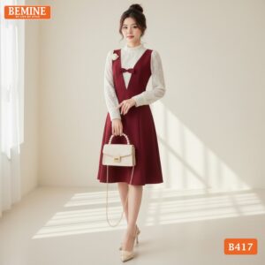 Người mẫu diện đầm BEMINE B417 đỏ tay dài dáng chữ A.
