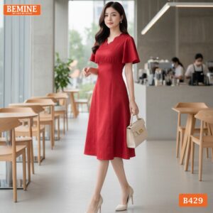 Chi tiết tay bồng duyên dáng trên mẫu đầm BEMINE B429.