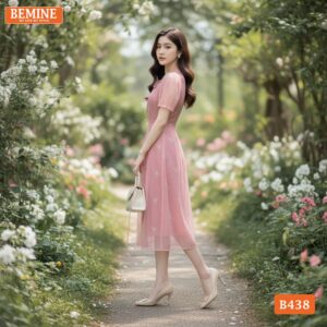 Đầm thiết kế BEMINE B438 màu đỏ nổi bật phù hợp đi tiệc.
