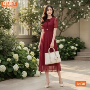 Cận cảnh chất liệu vải tơ thêu hoa của thương hiệu BEMINE B438.