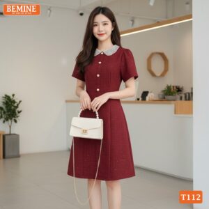 Cận cảnh chất liệu vải và đá đính trên đầm BEMINE T112.