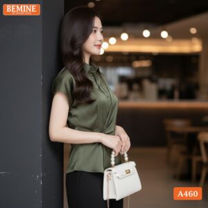 Người mẫu diện áo BEMINE A460 vạt đắp chéo đi làm chuyên nghiệp.