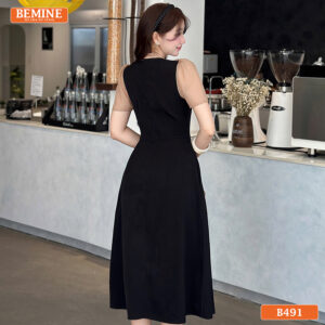 Đầm thiết kế BEMINE B491 cổ trụ phối tơ bèo thanh lịch.